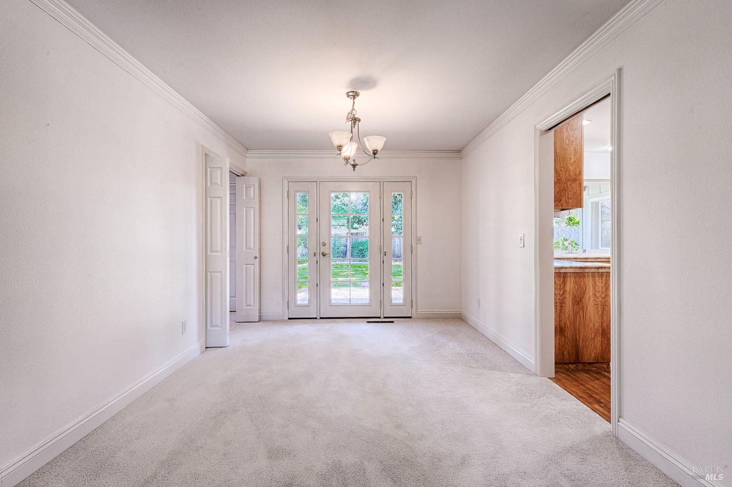 7585 Oak Leaf Drive