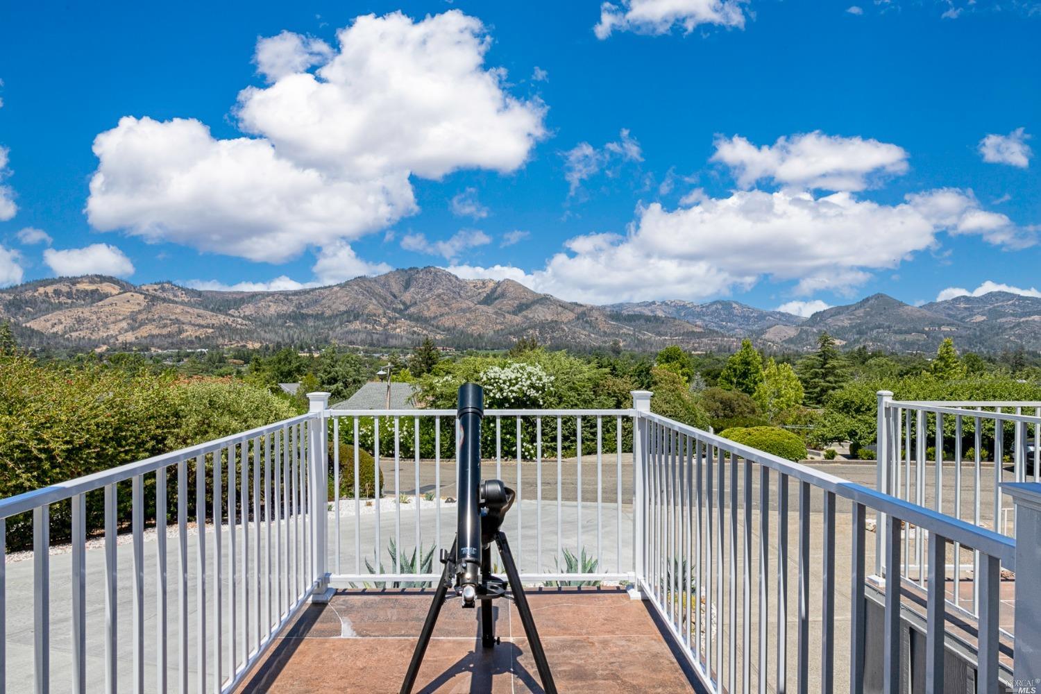 425 Oak Vista Drive