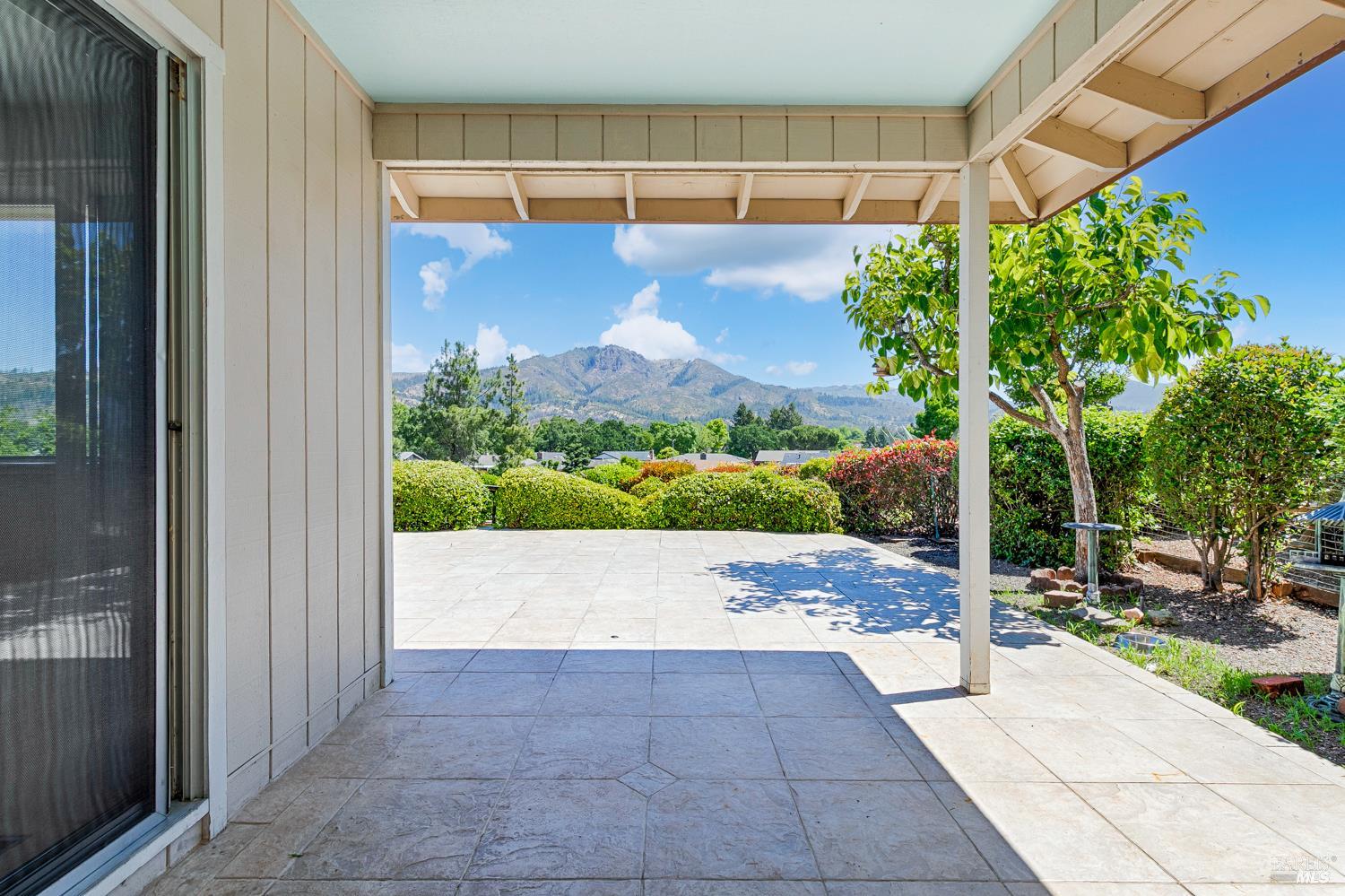 7315 Oakmont Drive