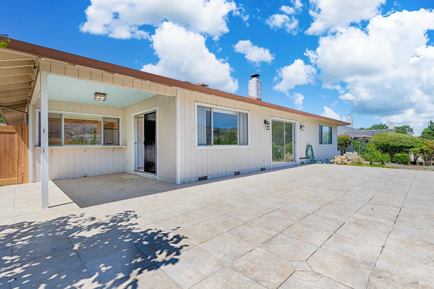 7315 Oakmont Drive