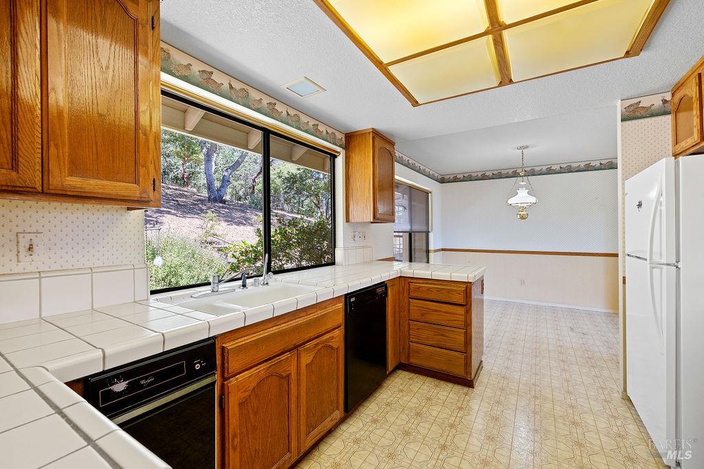 411 Trail Ridge Court