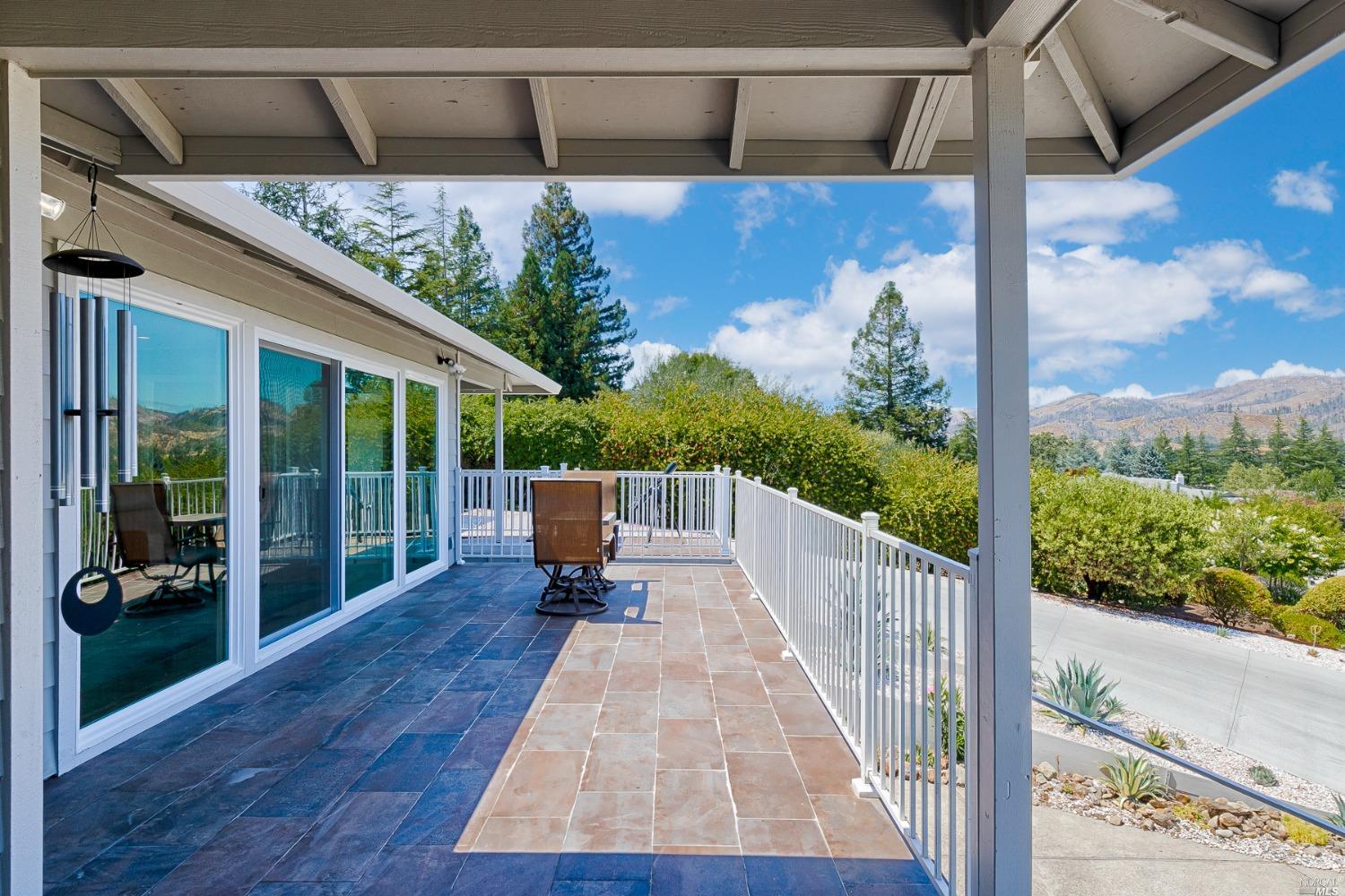 425 Oak Vista Drive