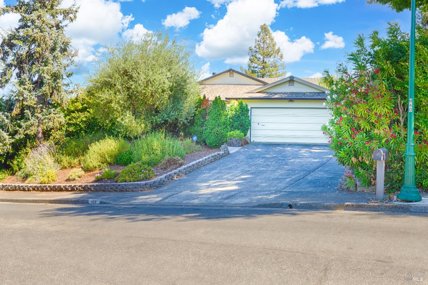 409 Oak Brook Lane
