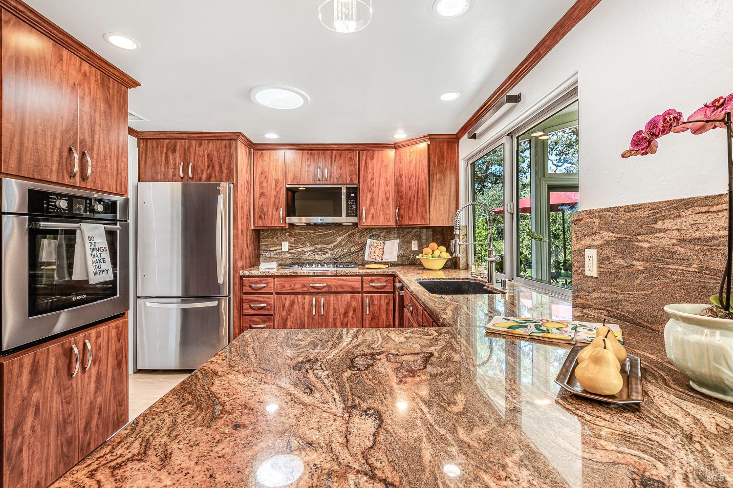 8862 Oak Trail Place