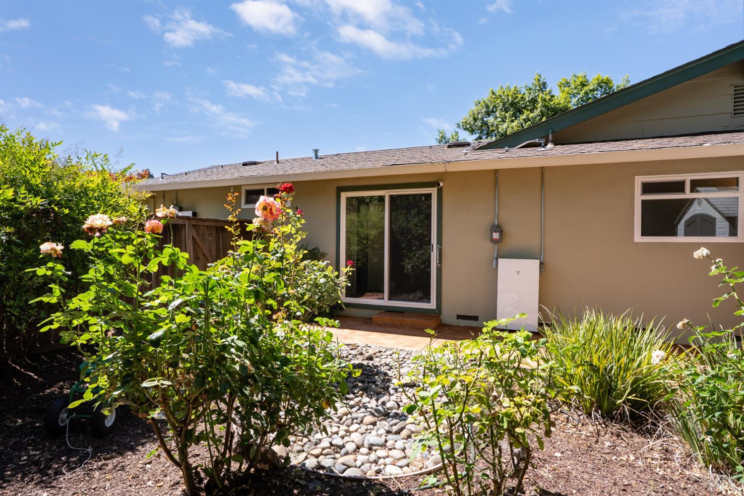 7129 Oak Leaf Drive