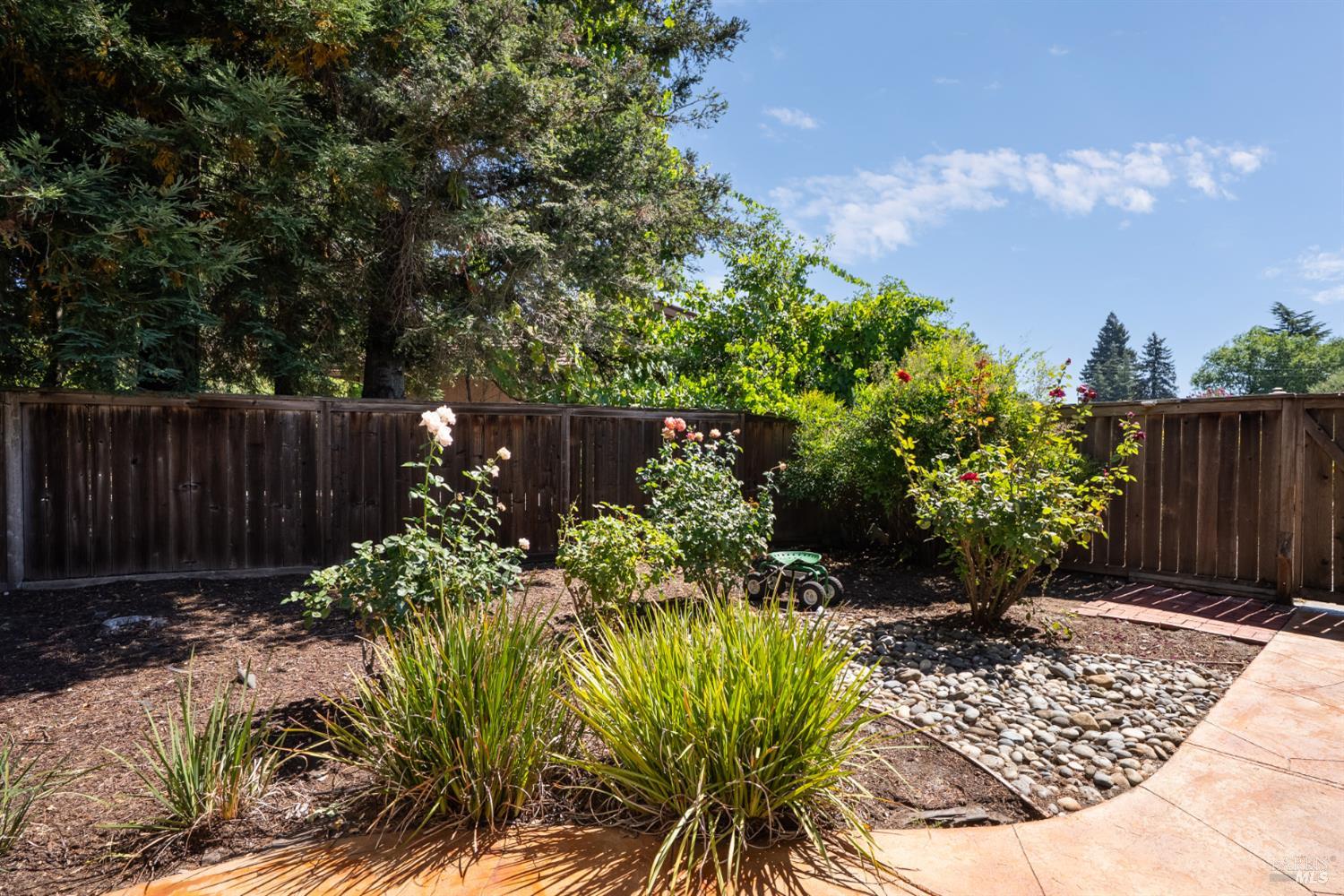 7129 Oak Leaf Drive