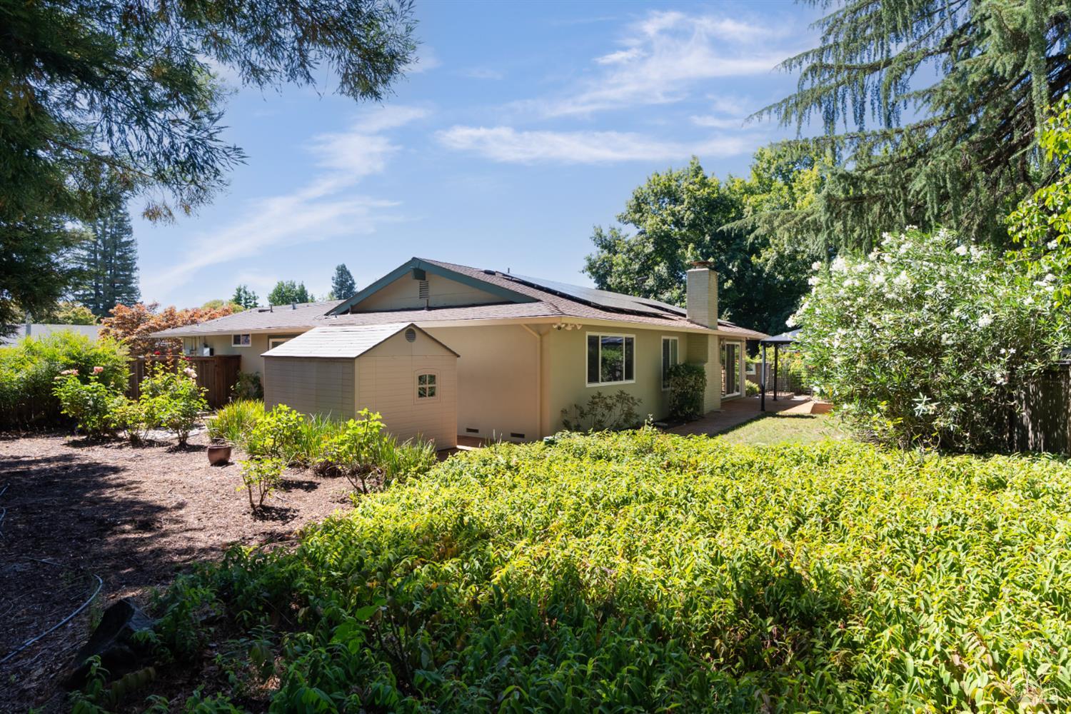 7129 Oak Leaf Drive