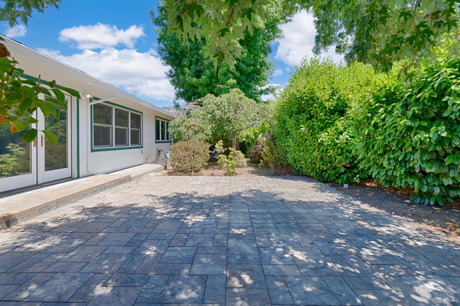 351 Mockingbird Circle