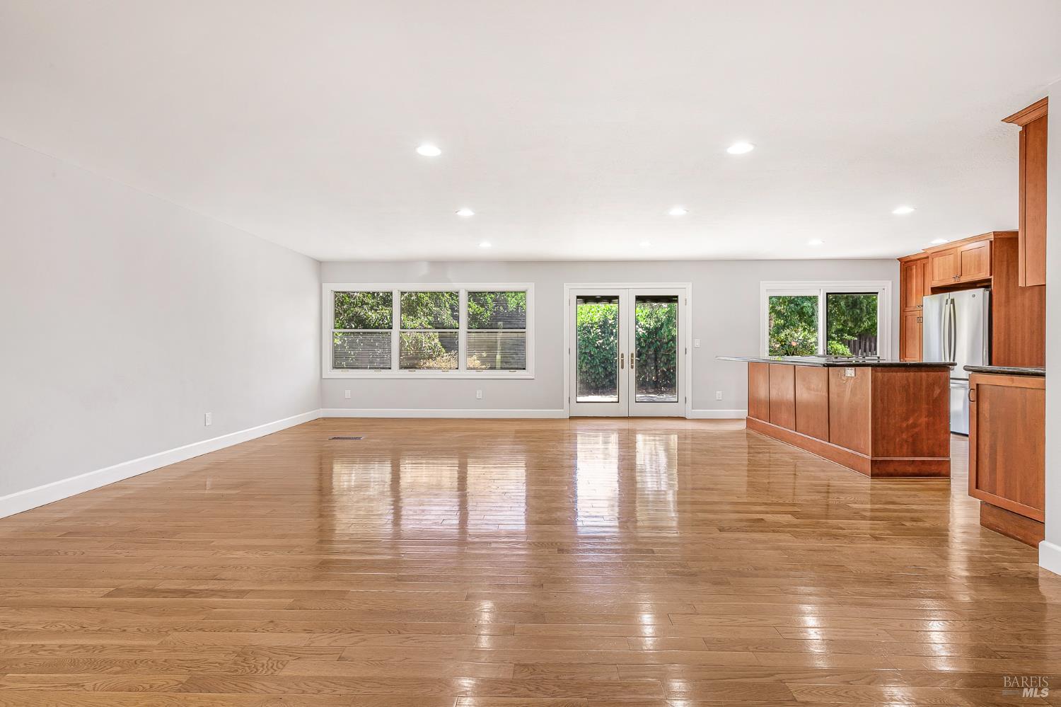 351 Mockingbird Circle