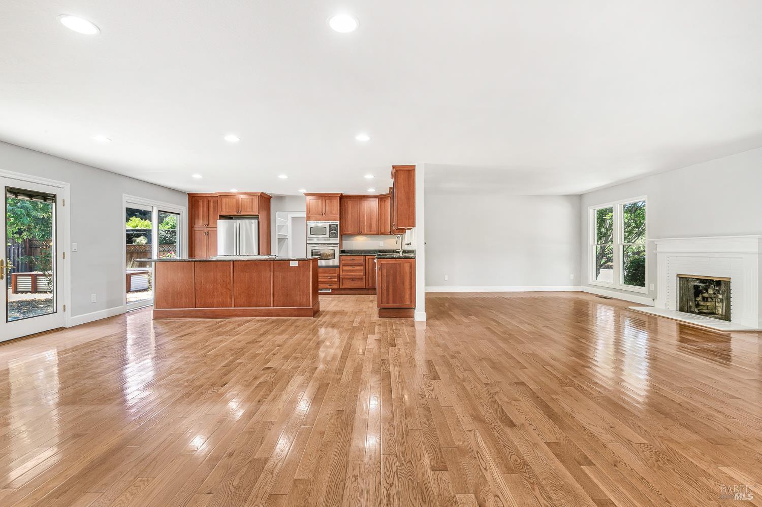 351 Mockingbird Circle