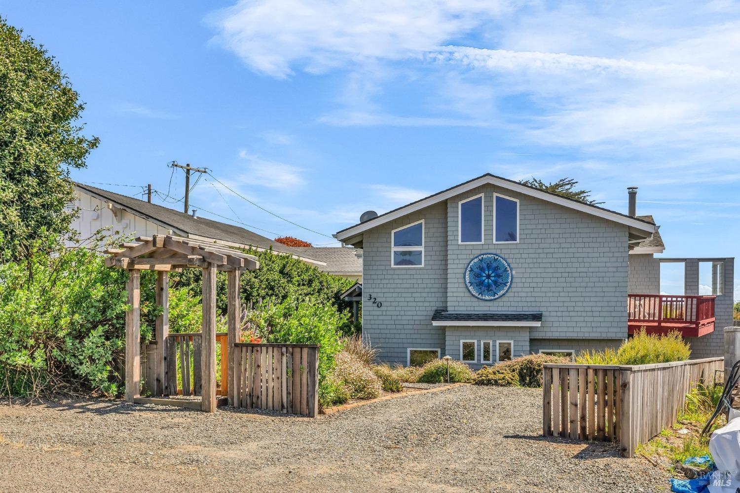 320 Taylor St. in Bodega Bay
