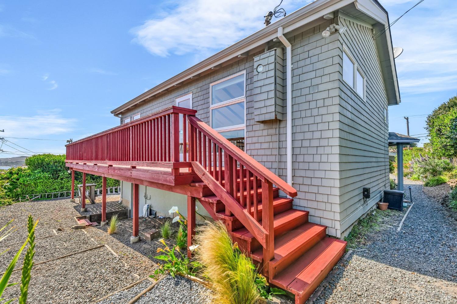 320 Taylor St. in Bodega Bay