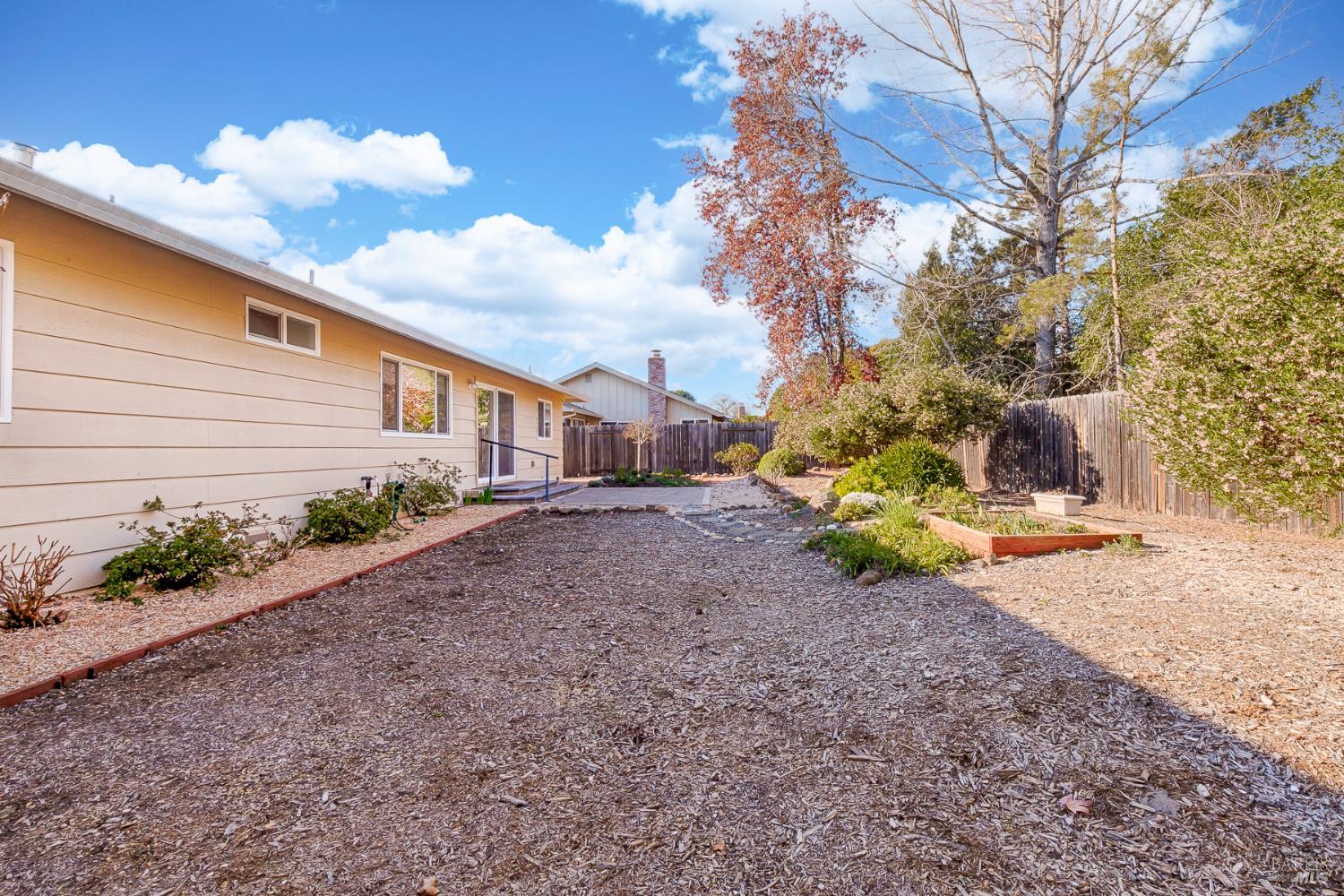 8902 Oak Trail Drive