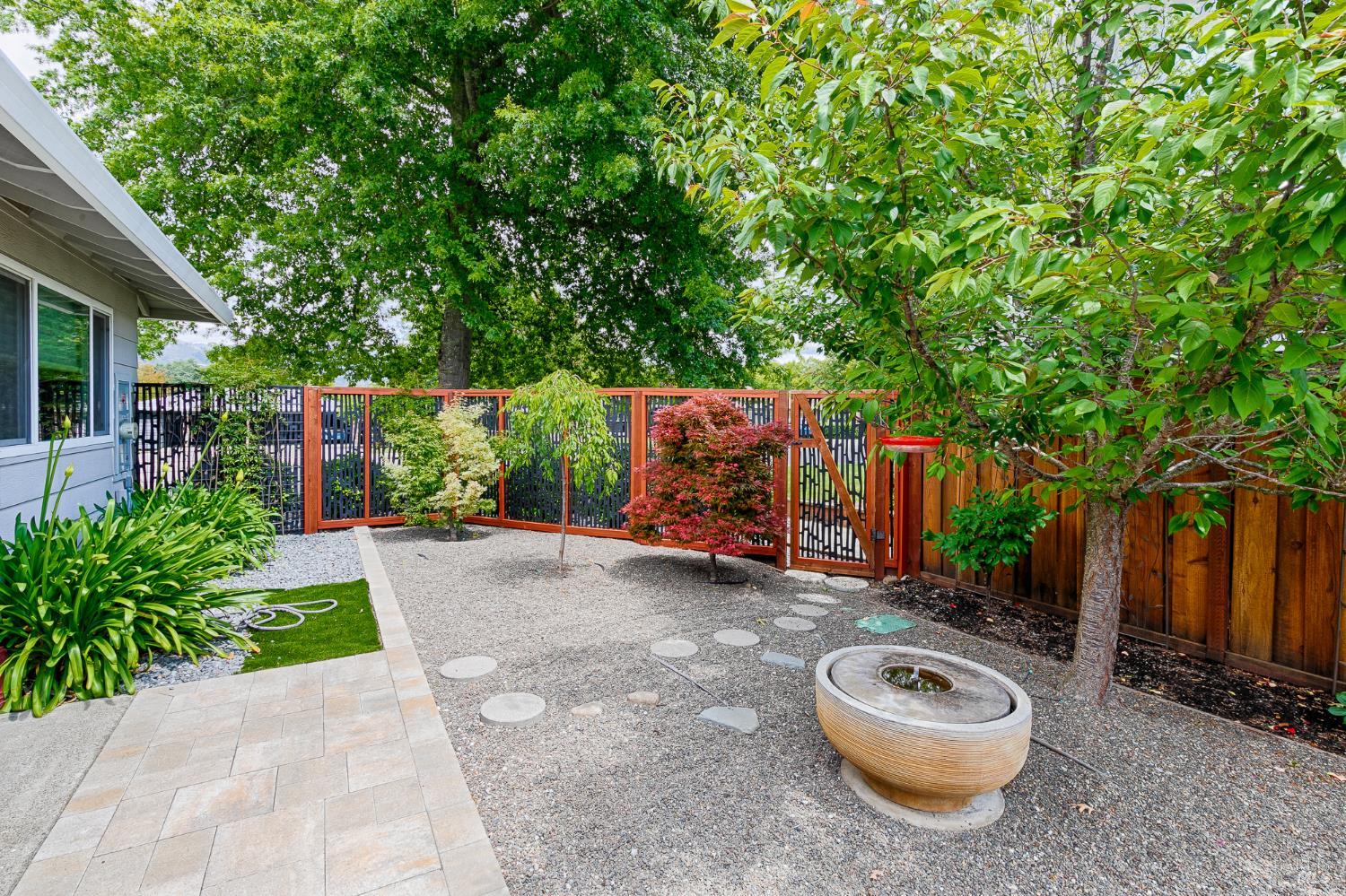 469 Oak Vista Drive