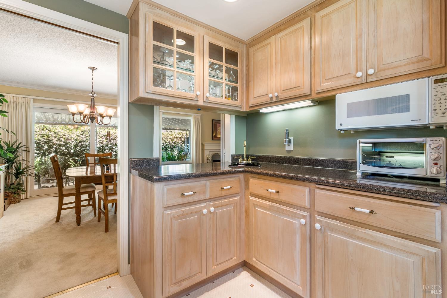 113 Valley Oaks Drive