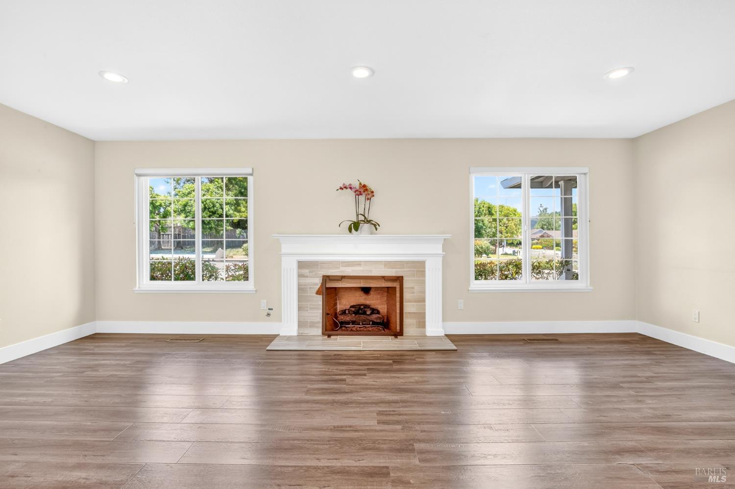 469 Oak Vista Drive