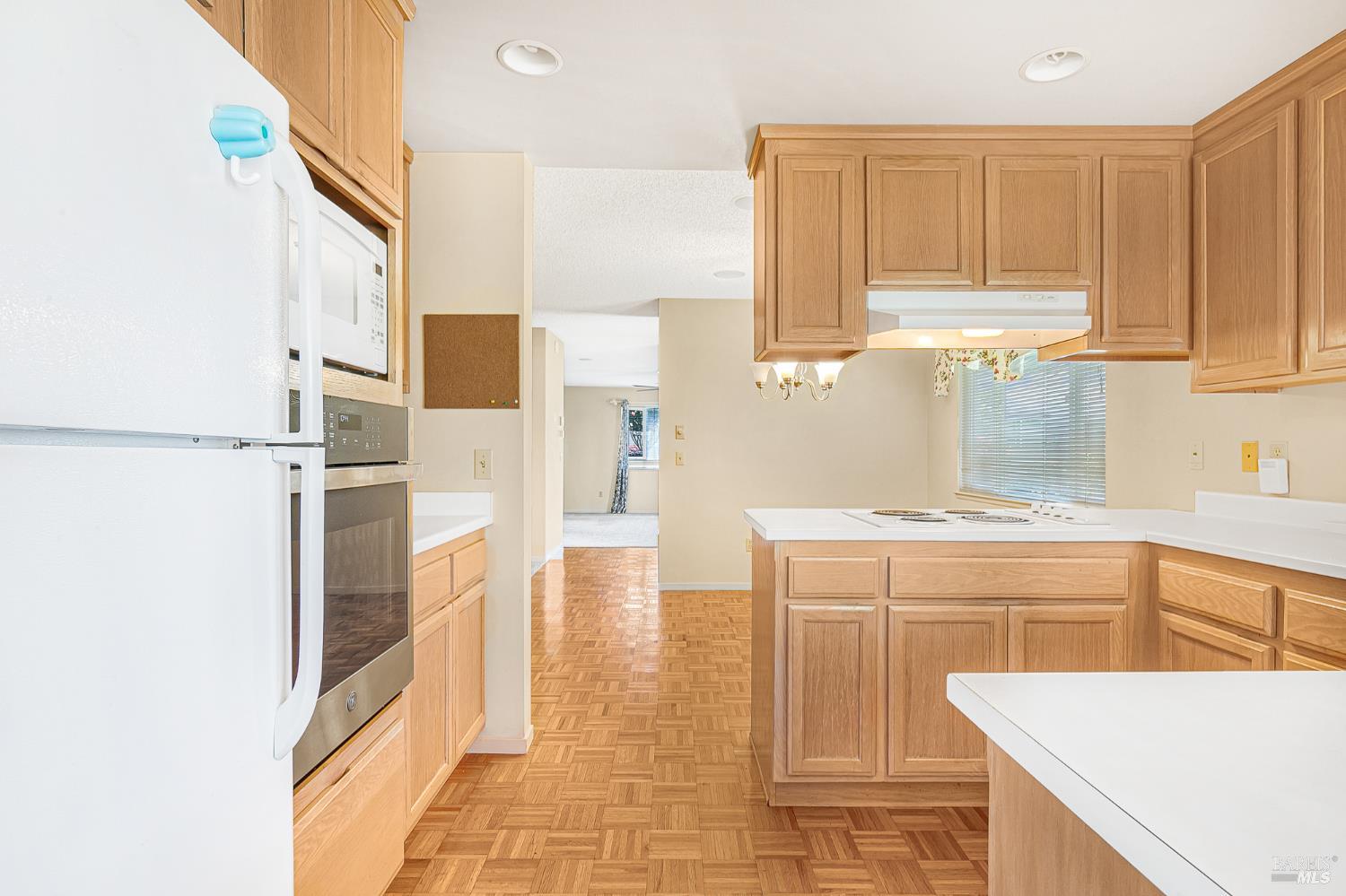 1 Meadowgreen Court