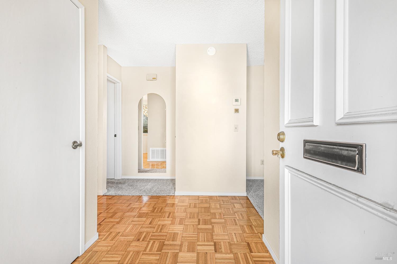 1 Meadowgreen Court