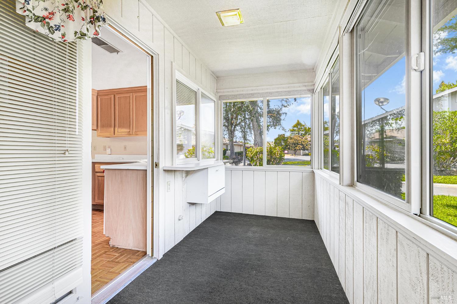1 Meadowgreen Court