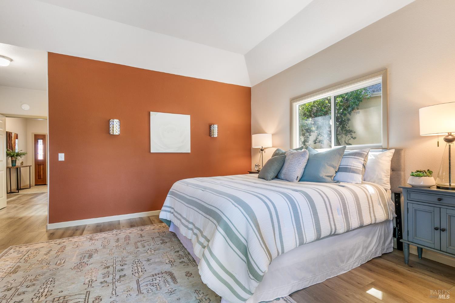 1015 Oak Mesa Drive