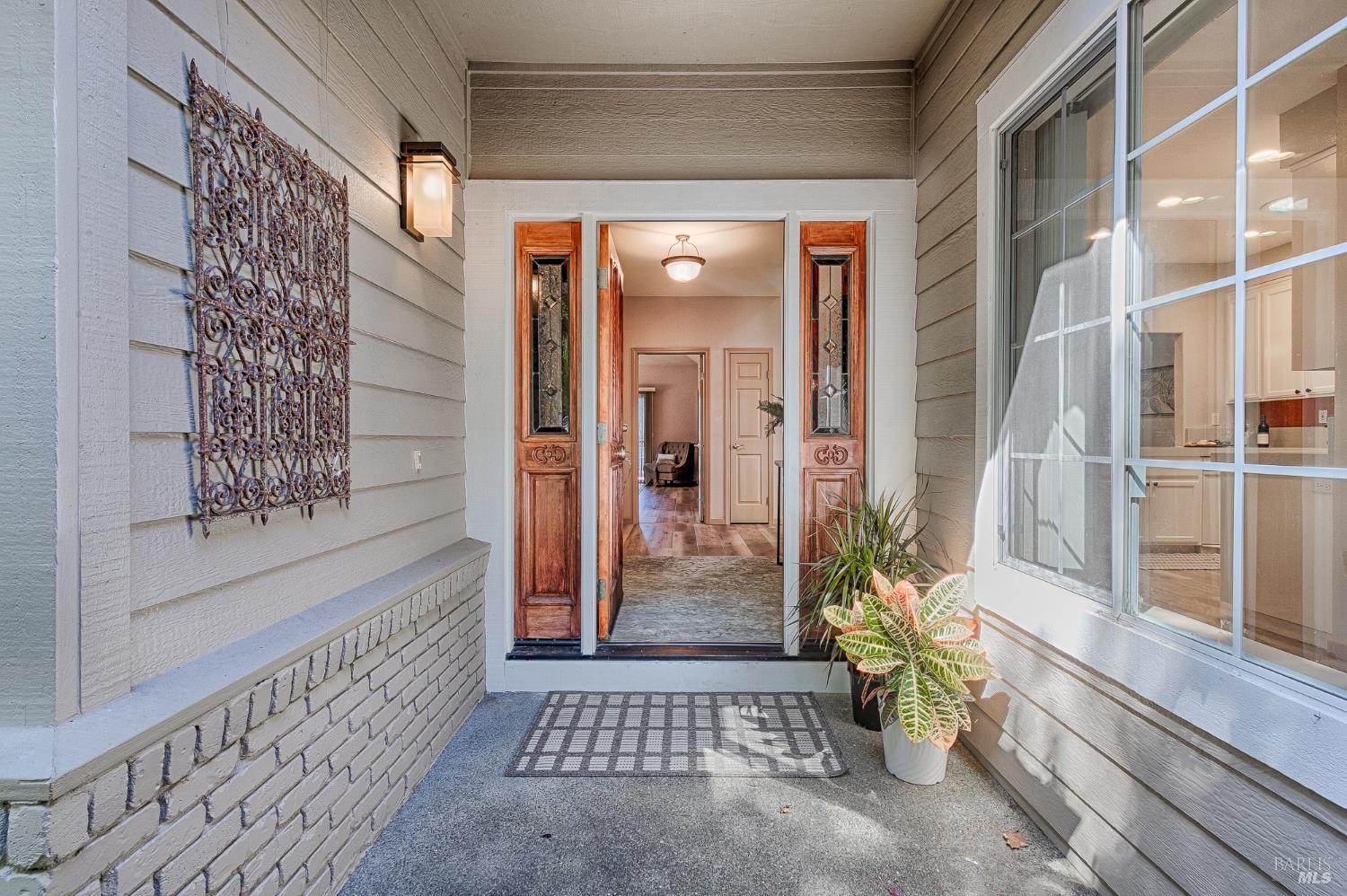 1015 Oak Mesa Drive