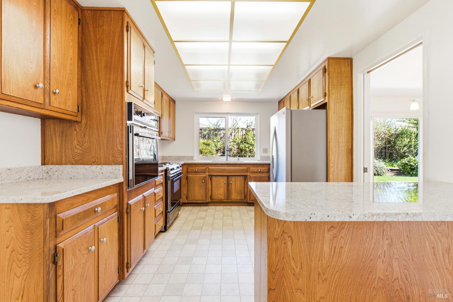 8886 Oakmont Drive