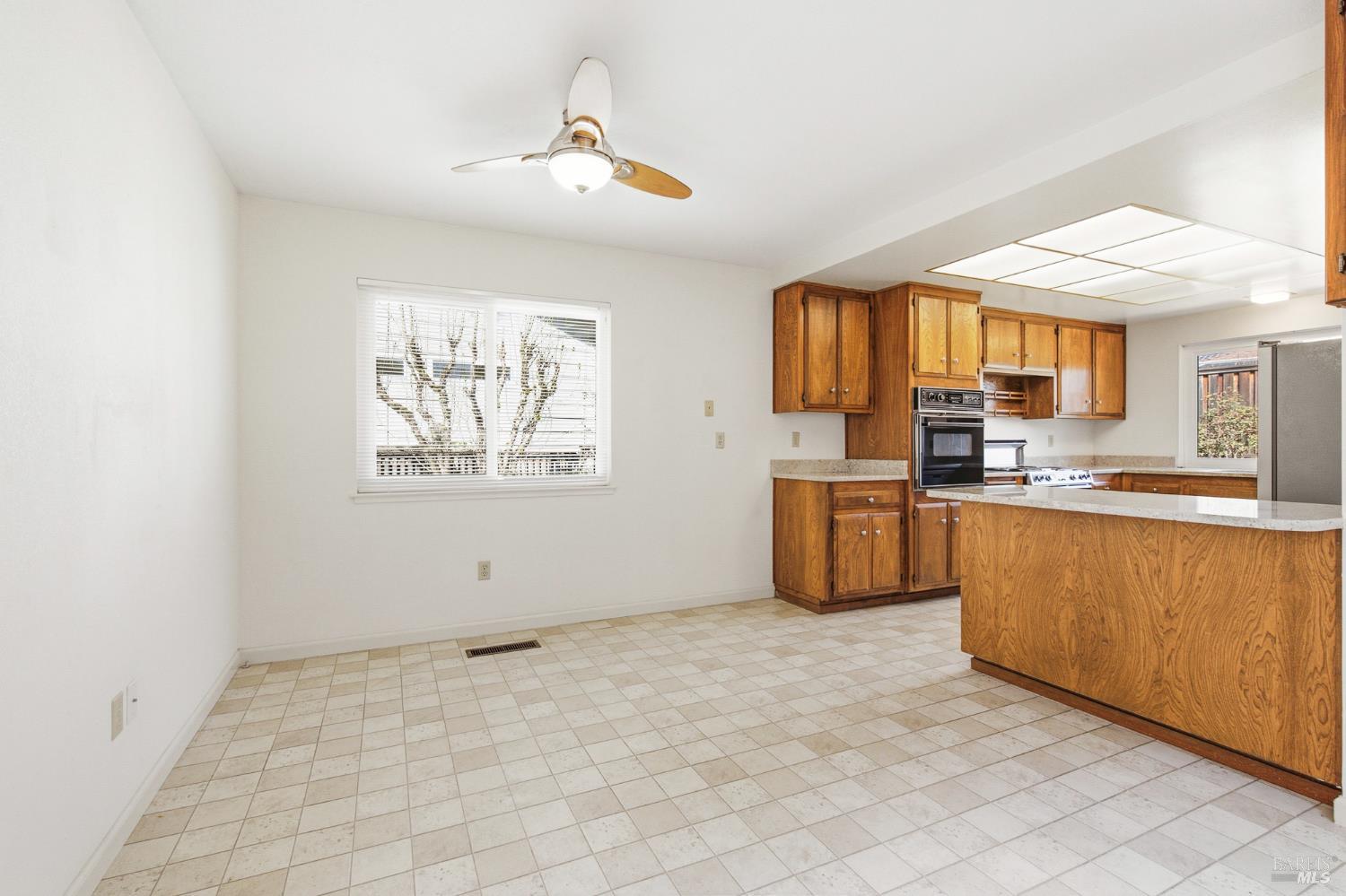 8886 Oakmont Drive