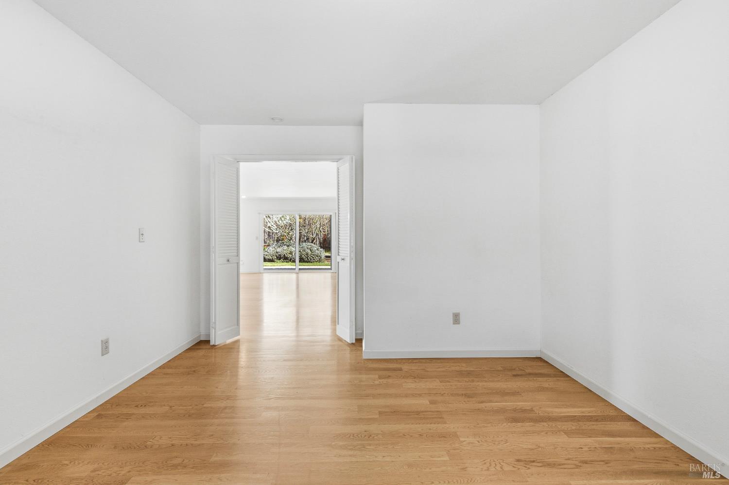 8886 Oakmont Drive