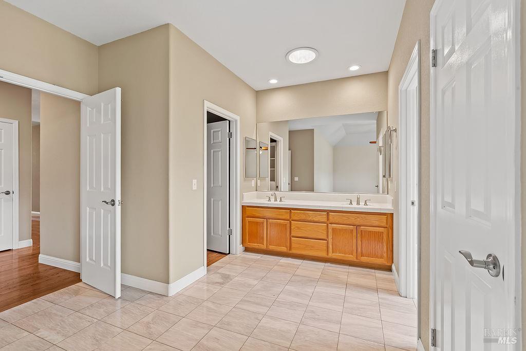 6283 Meadowbreeze Court